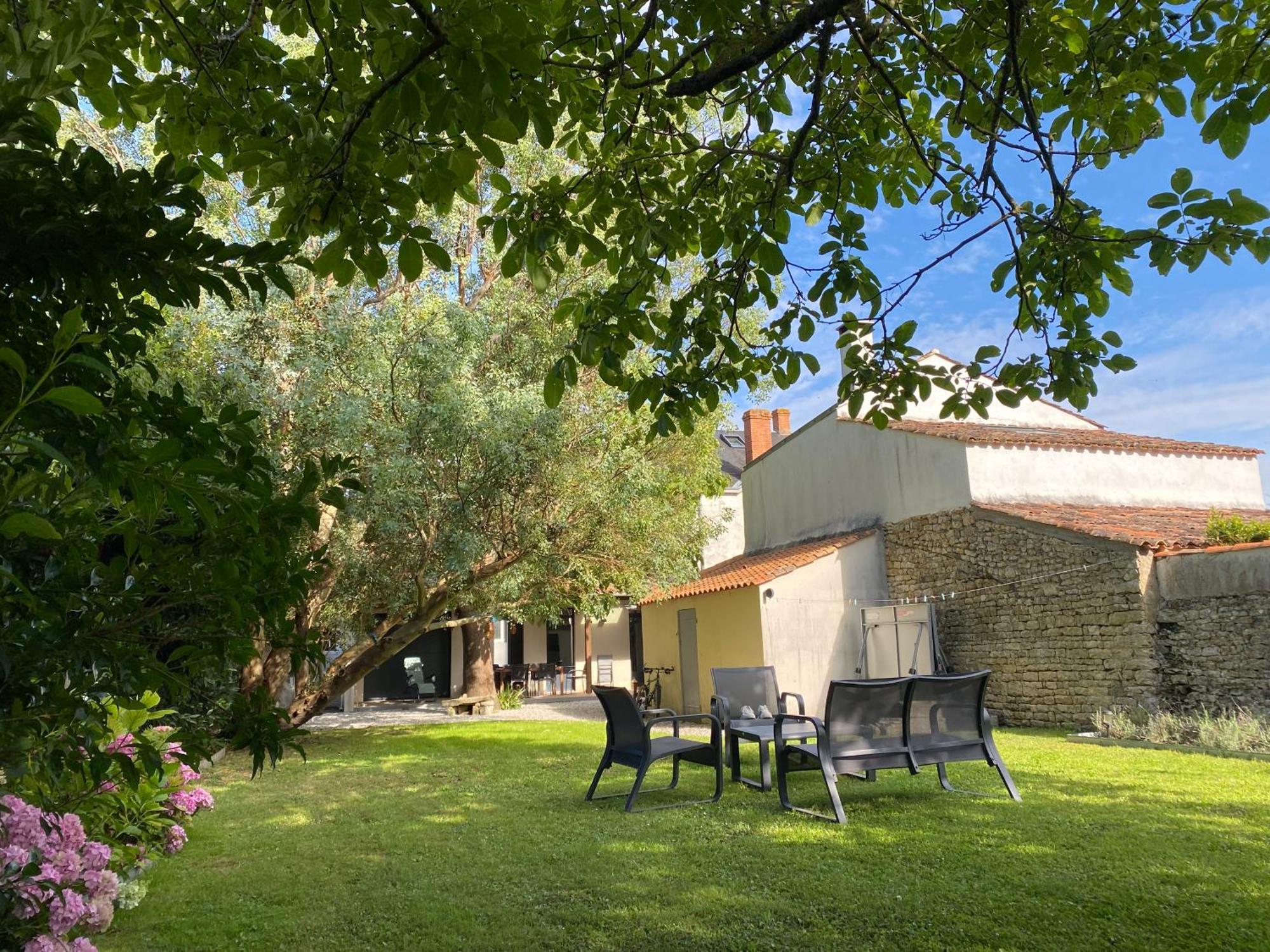 Villa Paulownia - tout confort au coeur du bourg Jard-sur-Mer Extérieur photo